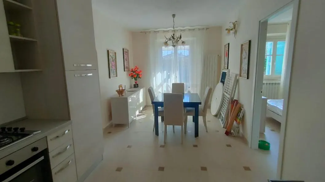 Casa Delle Rose Villa Fiumaretta di Ameglia
