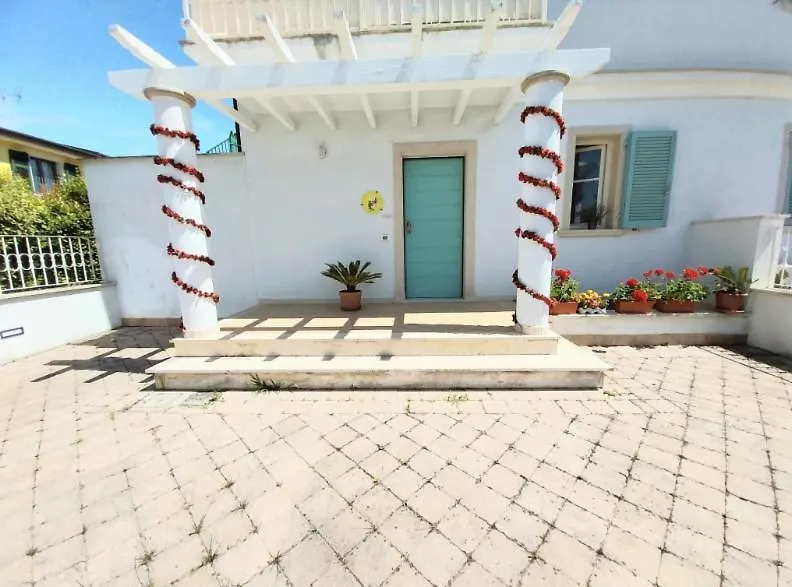 Casa Delle Rose Villa Fiumaretta di Ameglia