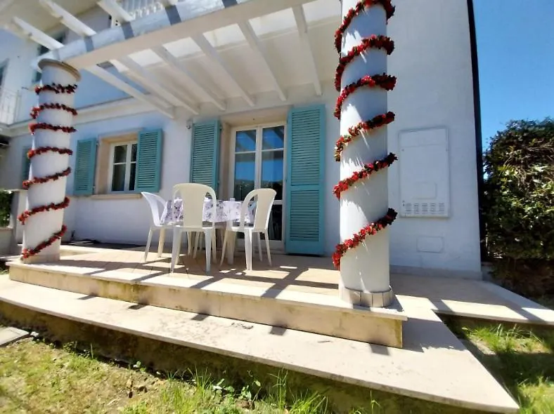 Casa Delle Rose Villa Fiumaretta di Ameglia 0*,  Italy